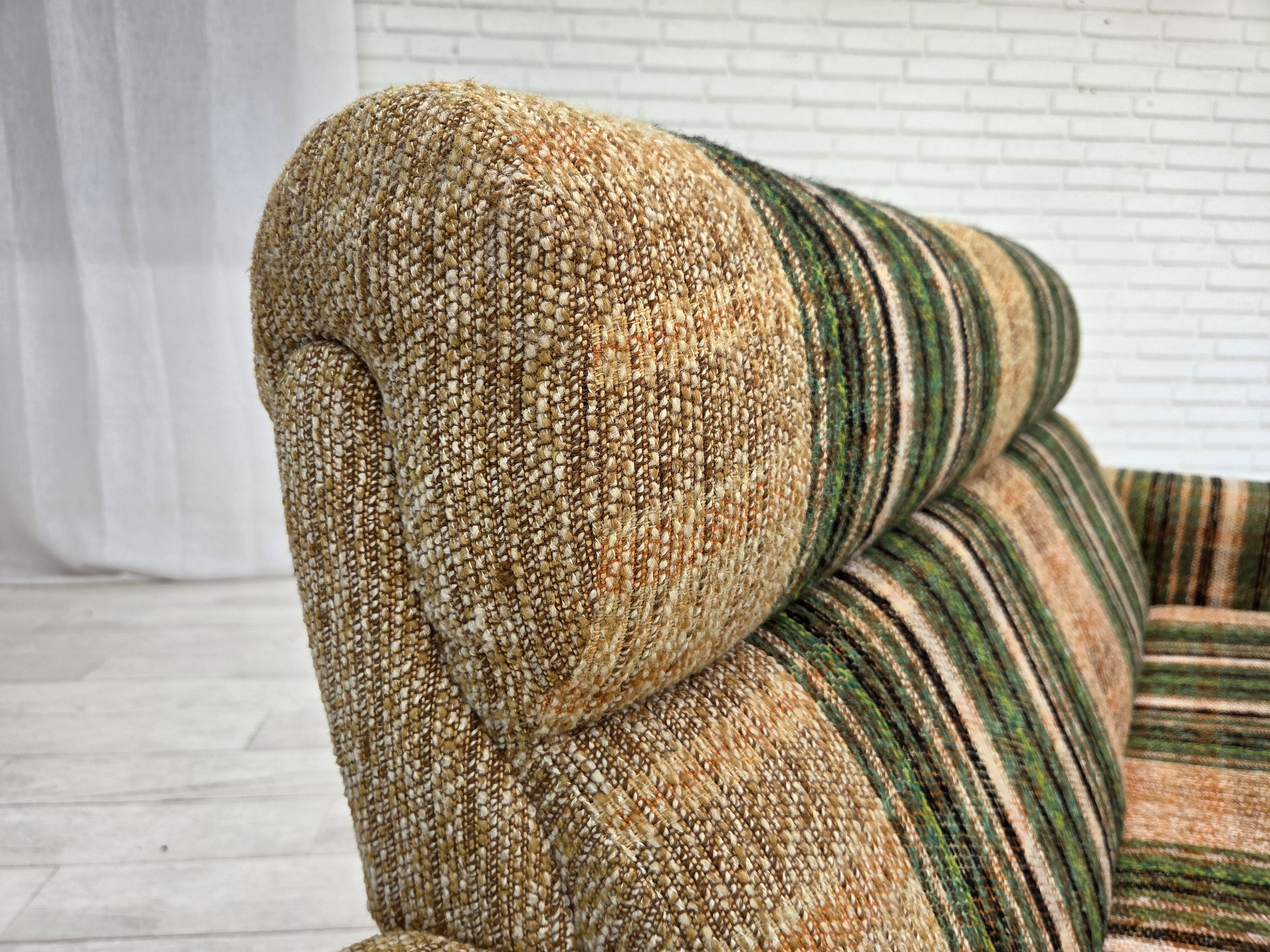 1980s, Danish 2-seater sofa by Nisbo Horsens, furniture wool.