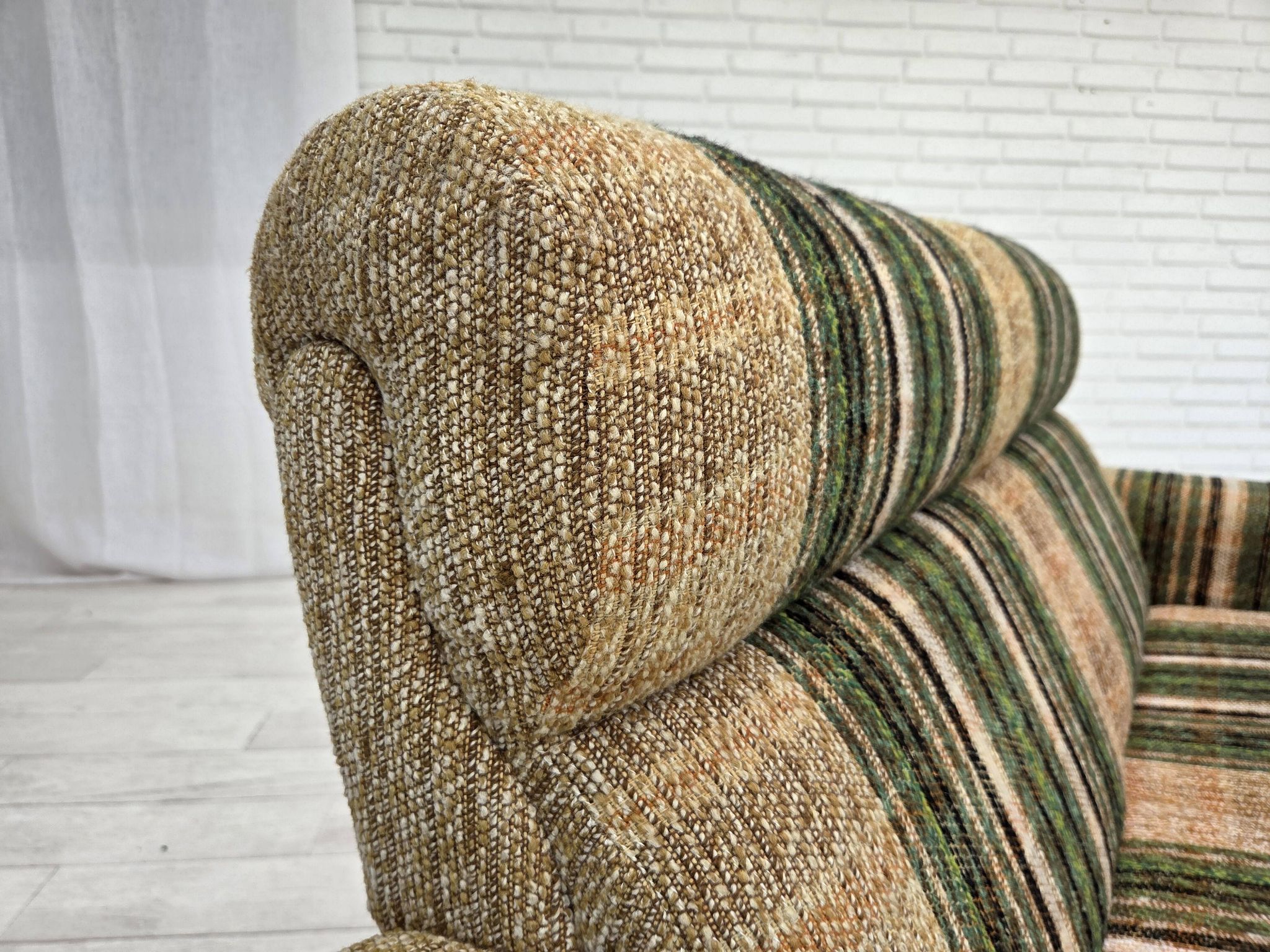 1980s, Danish 2-seater sofa by Nisbo Horsens, furniture wool.