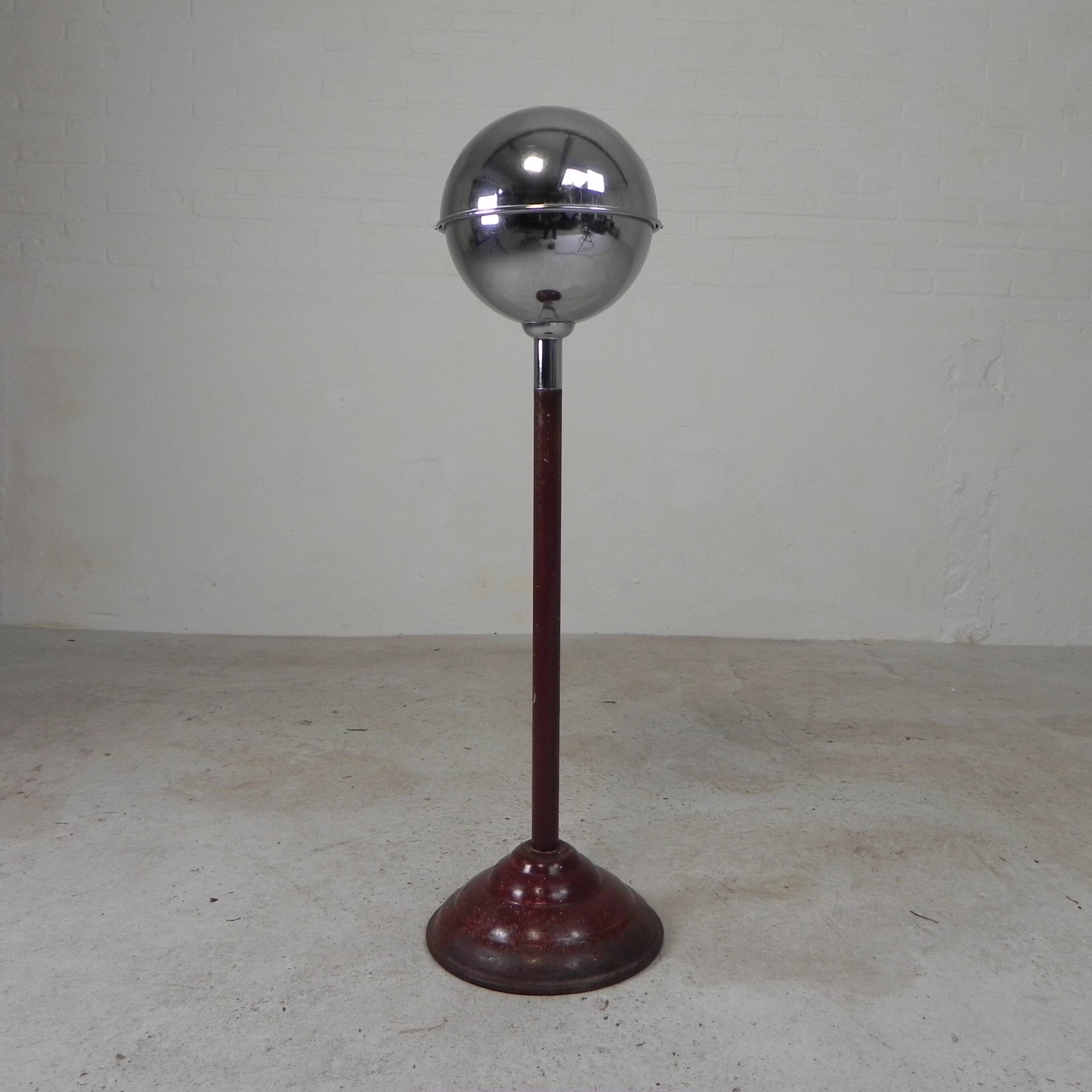 Old bistro ball, ball from a cafe for sponge, 1930s