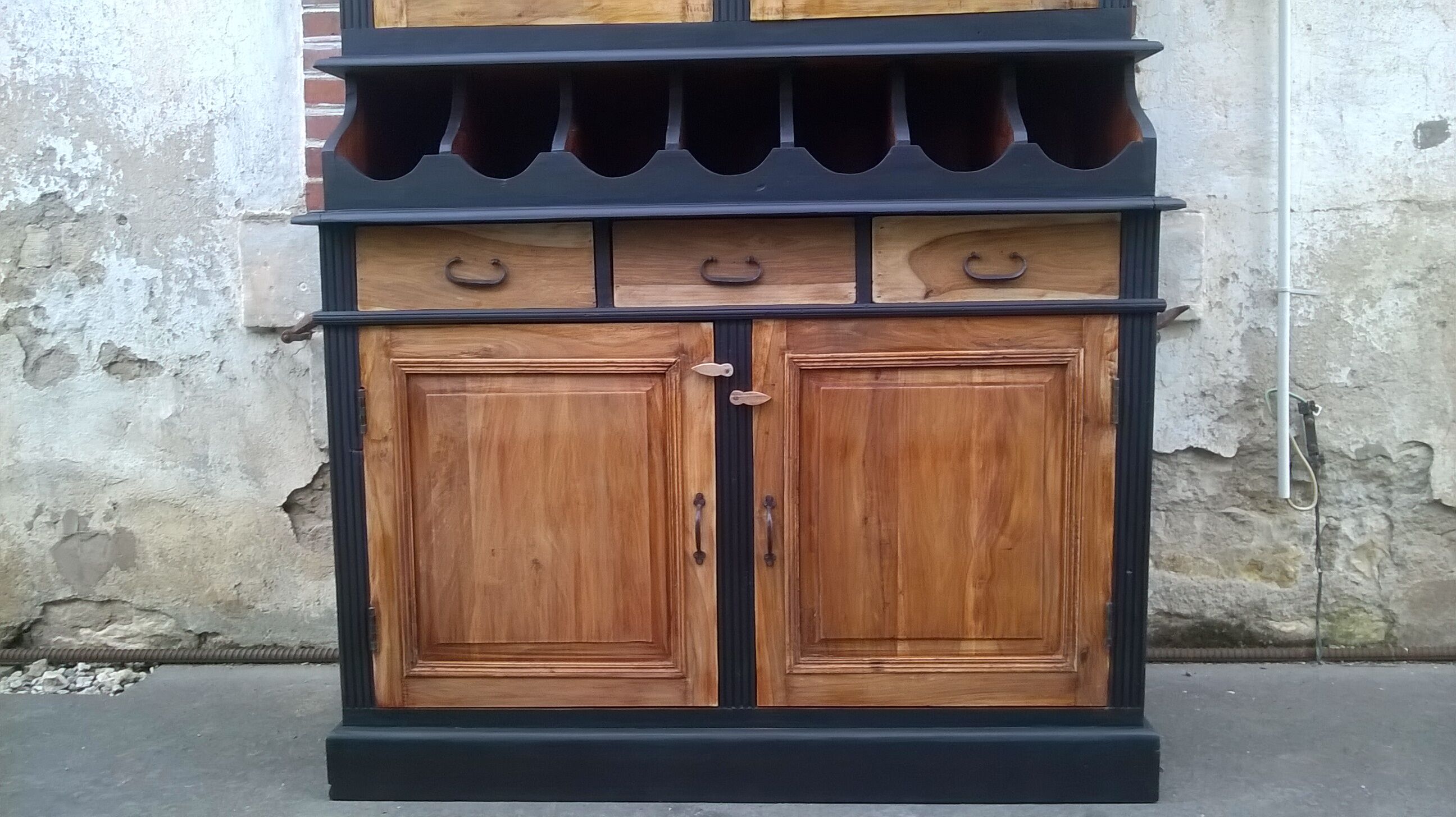 Vaisselier raw black