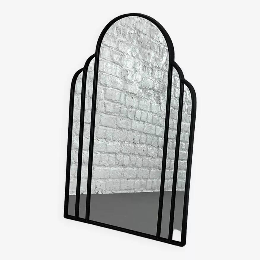 Wall mirror