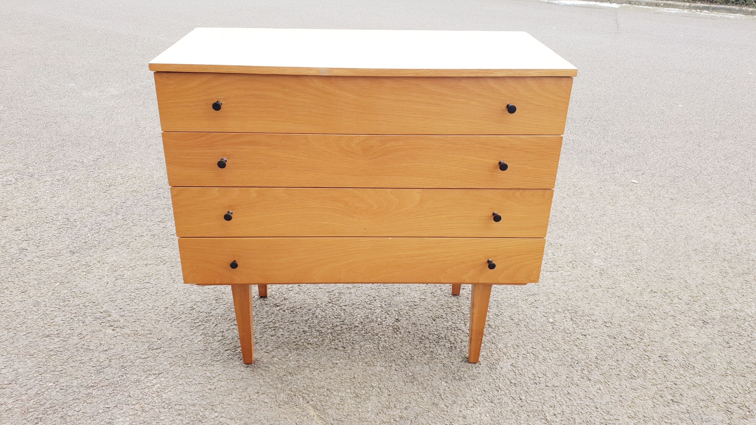 Vintage chest of drawers