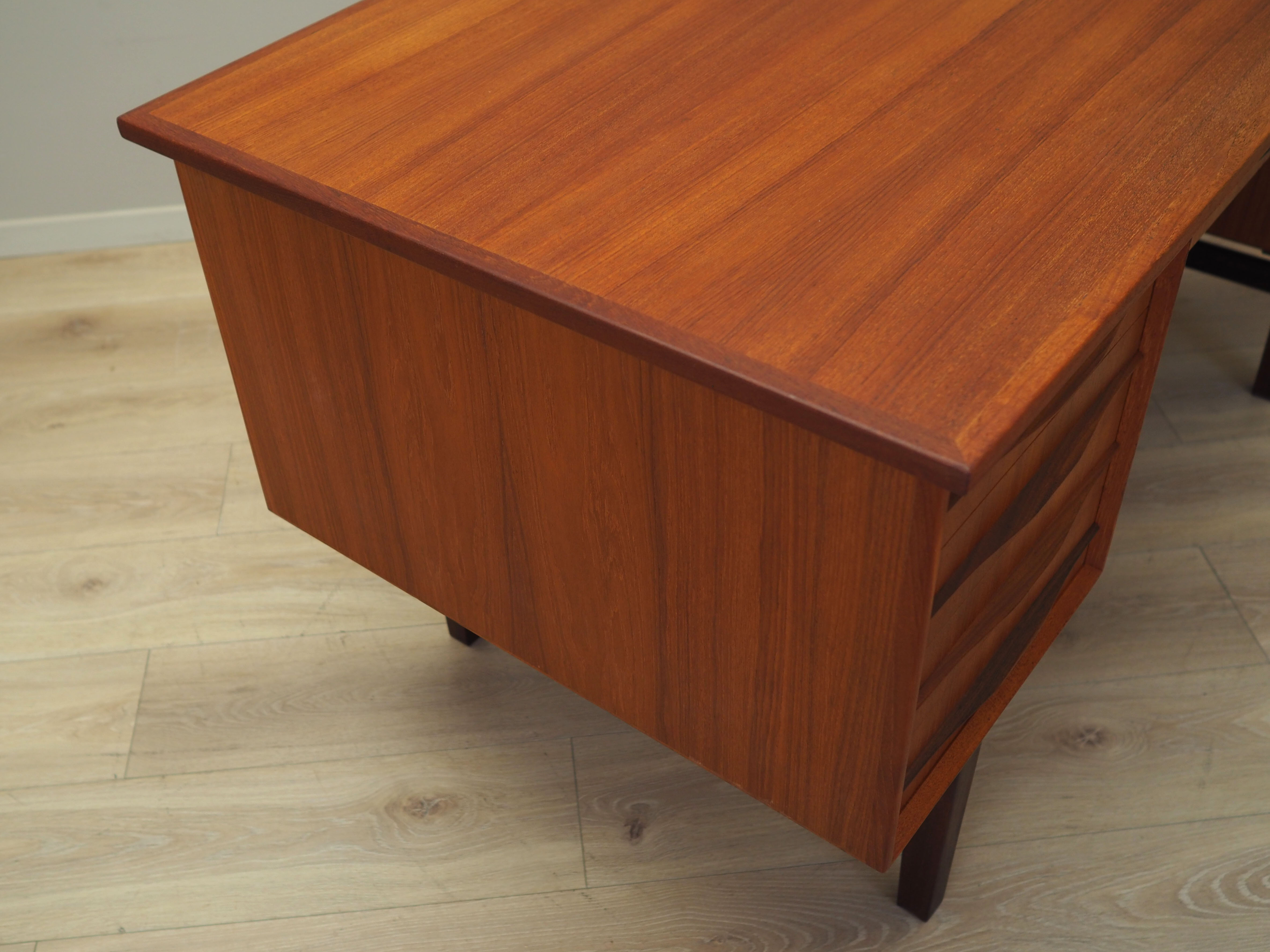 Teak desk, Danish design, 1970s, production: Denmark