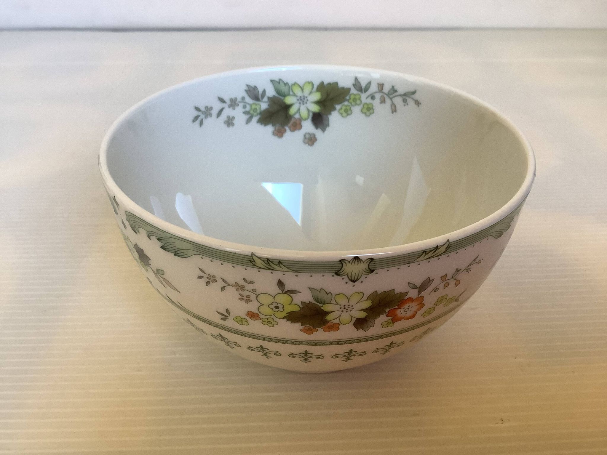 Bol  provençal royal Doulton