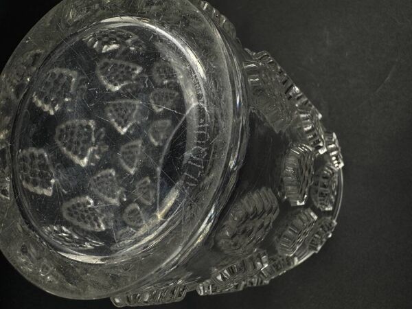 Vase René Lalique modèle ''Malaga'', verre moulé pressé, vers 1937