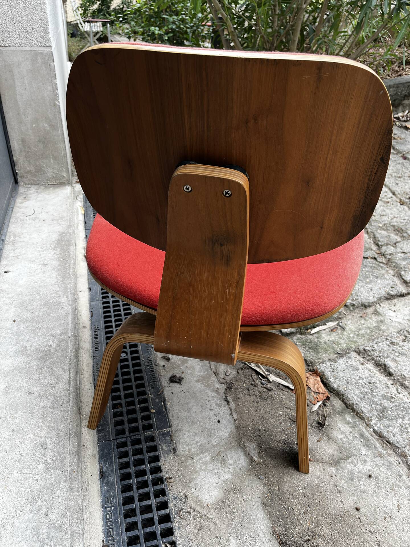 Vintage chair in the style of Eames