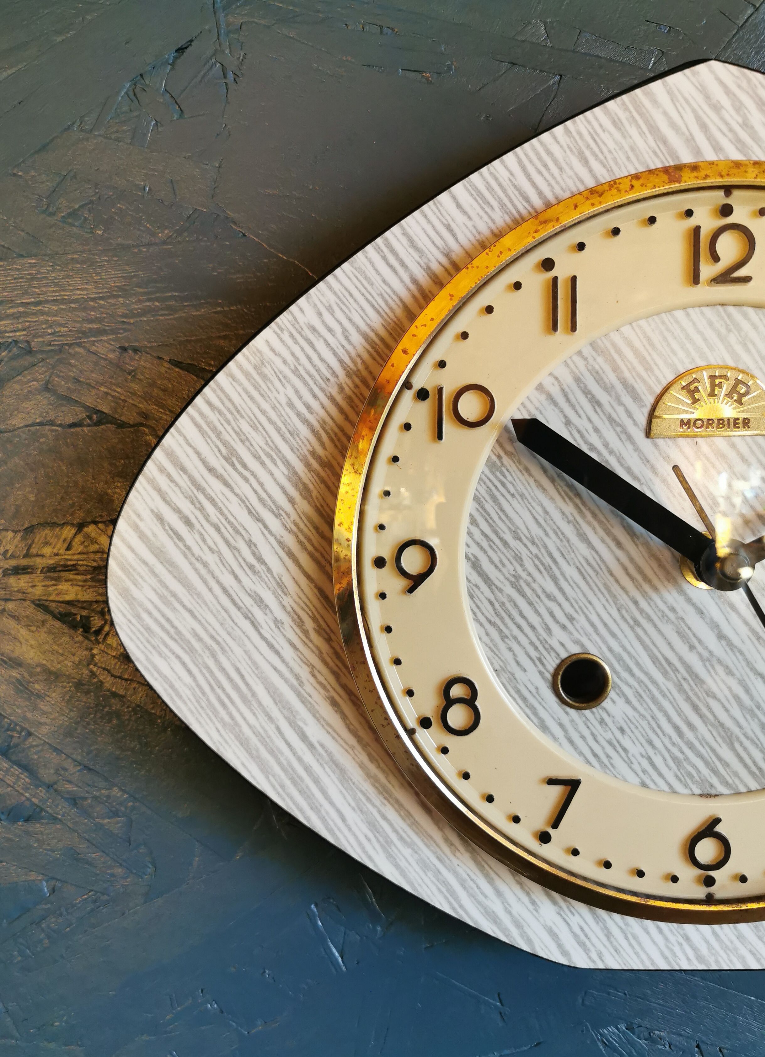 Clock formica wall clock vintage silent 50s "FFR Morbier gray white"