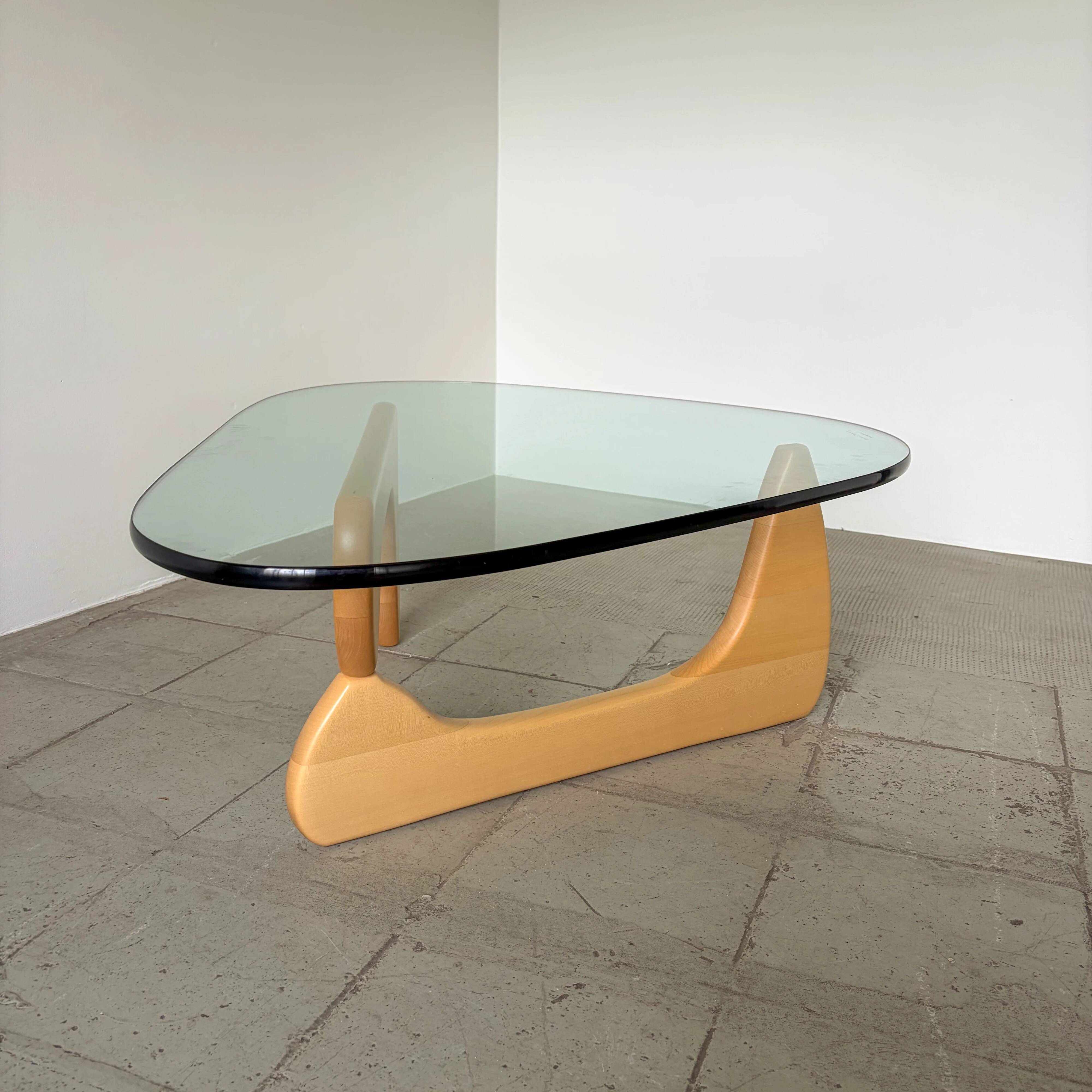 Iconic Noguchi coffee table in maple