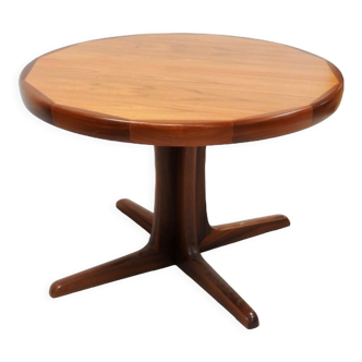Baumann dining table