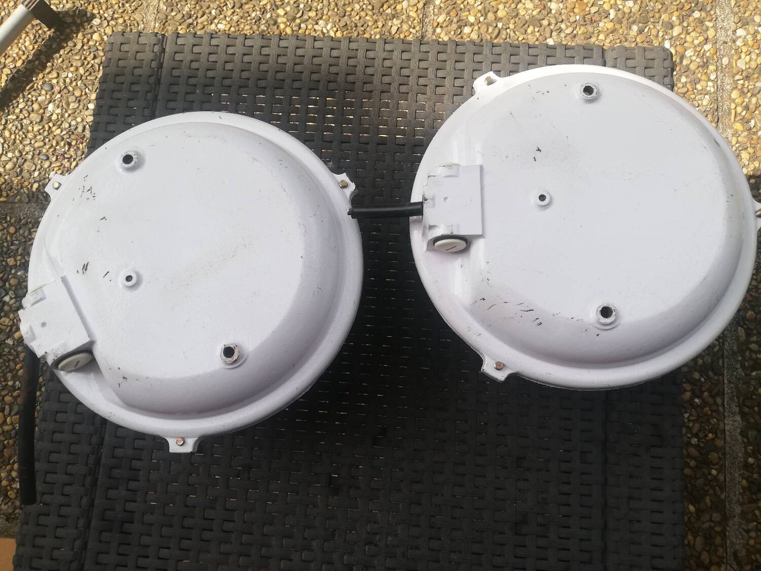 Set of 2 porthole wall lights