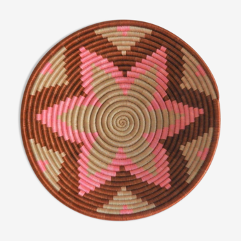 African mural basket