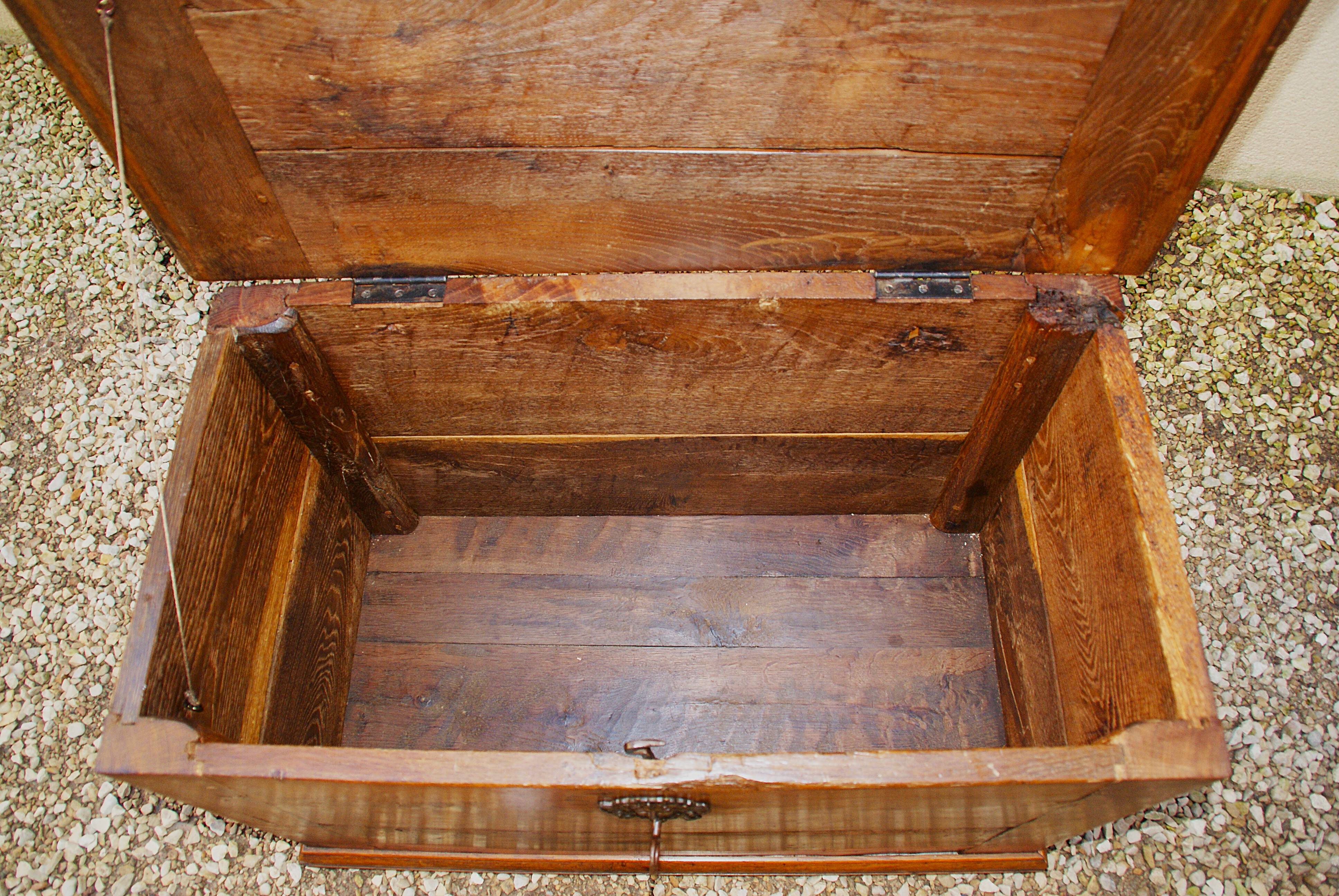 Small Chest Louis XIV - XVIII Century