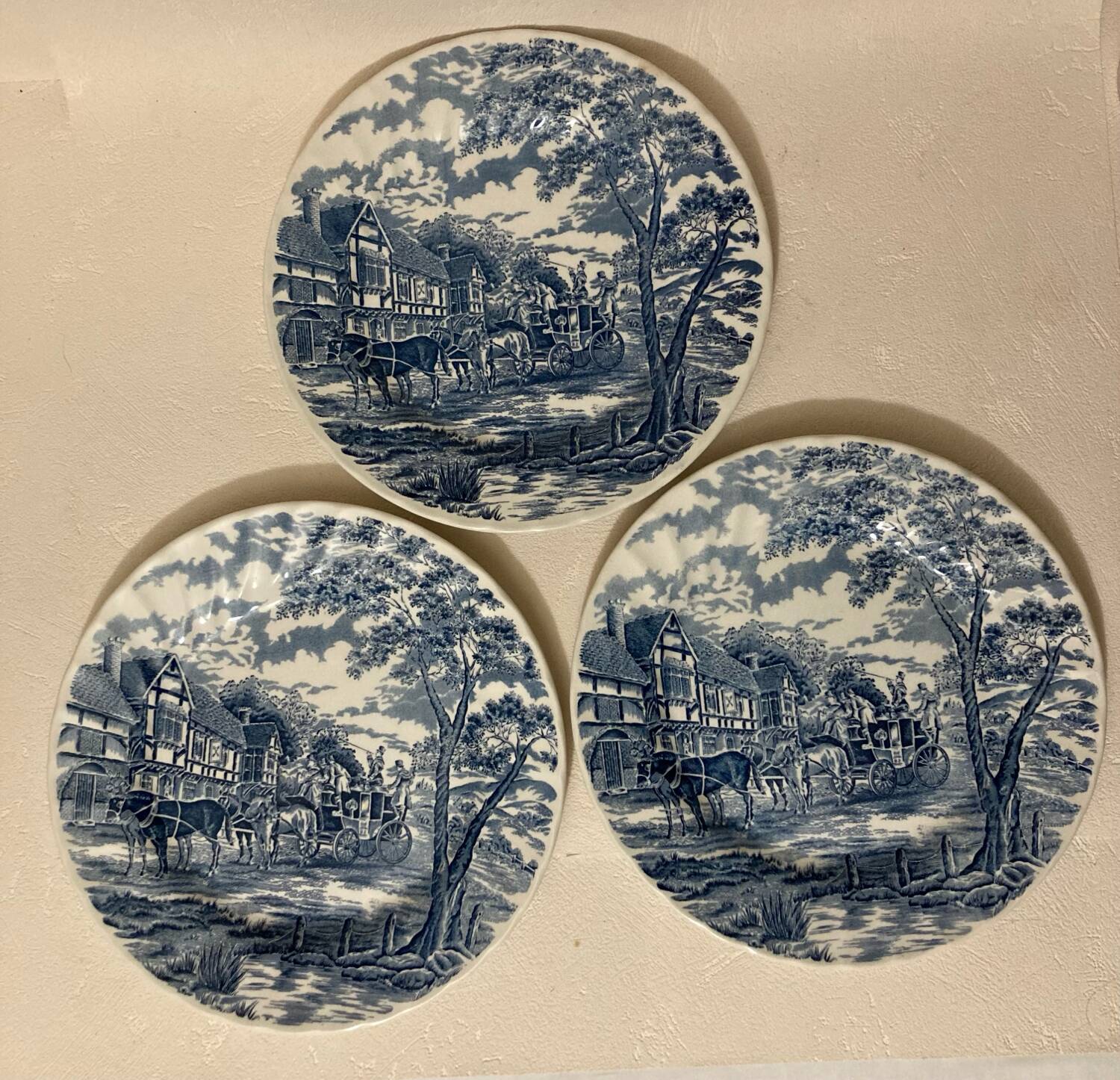 Royal Wessex English mail coach blue dinner plates