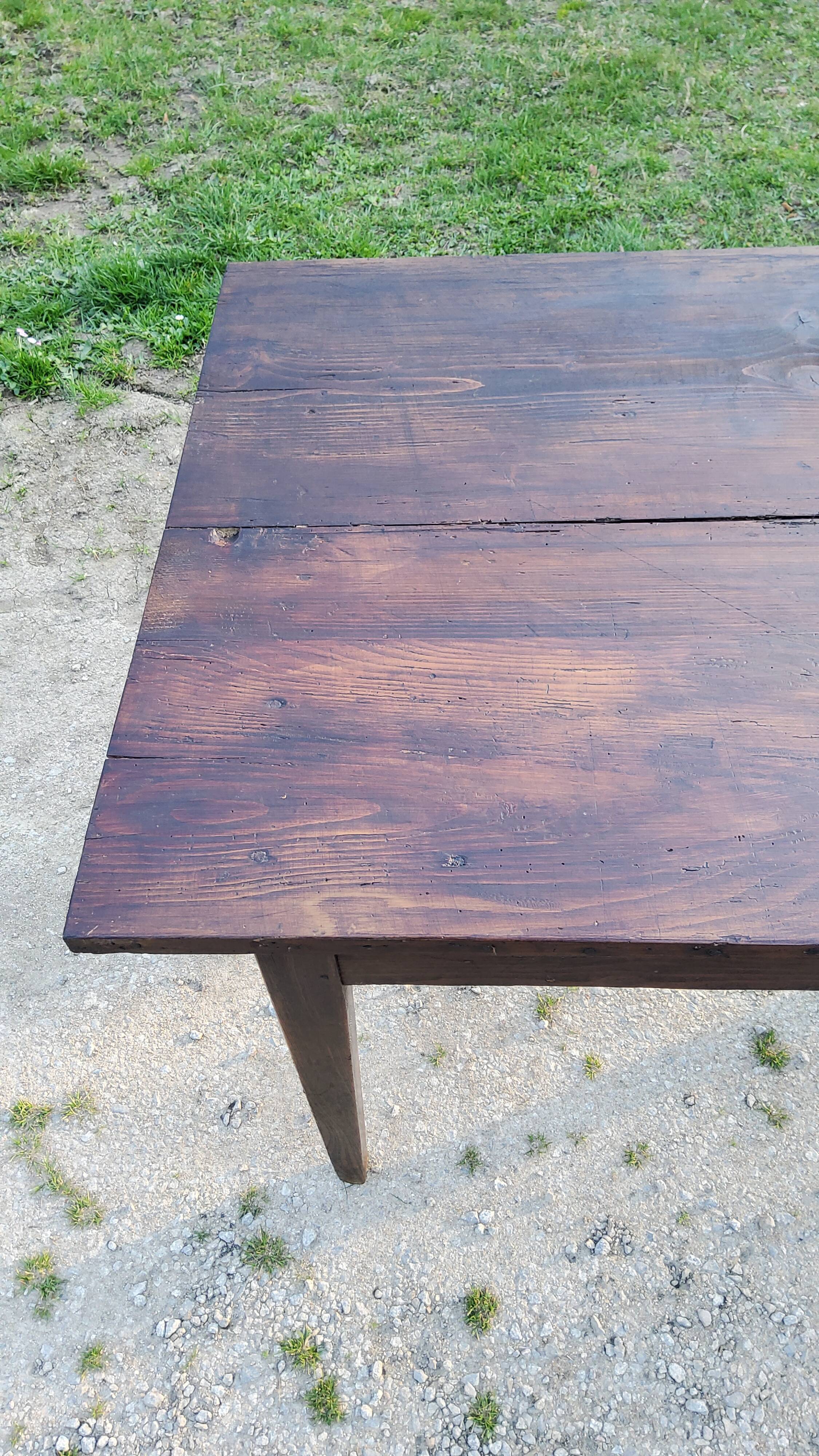Farmhouse table XIXth century 196cm spindle feet