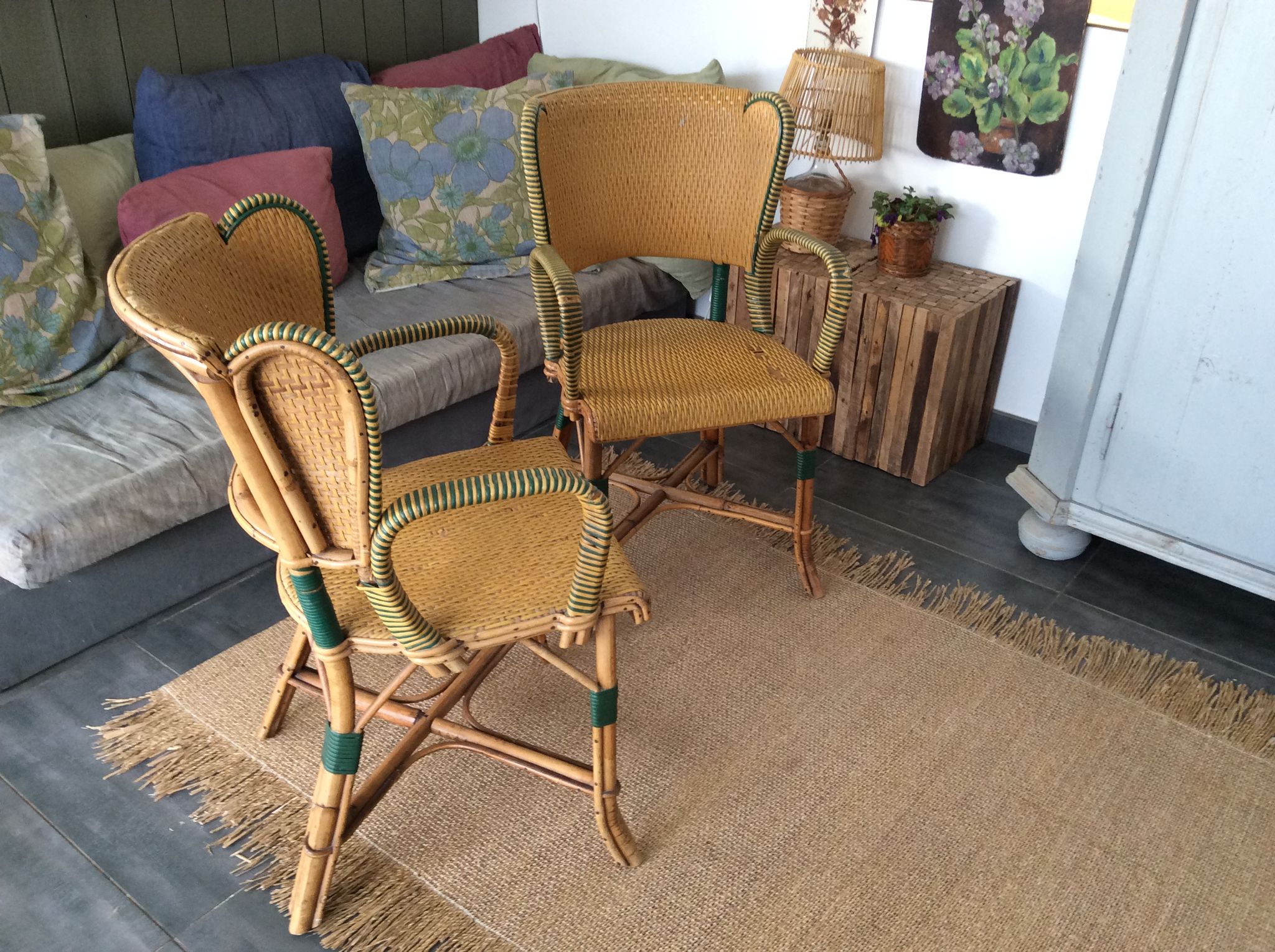 Paire de fauteuils en rotin