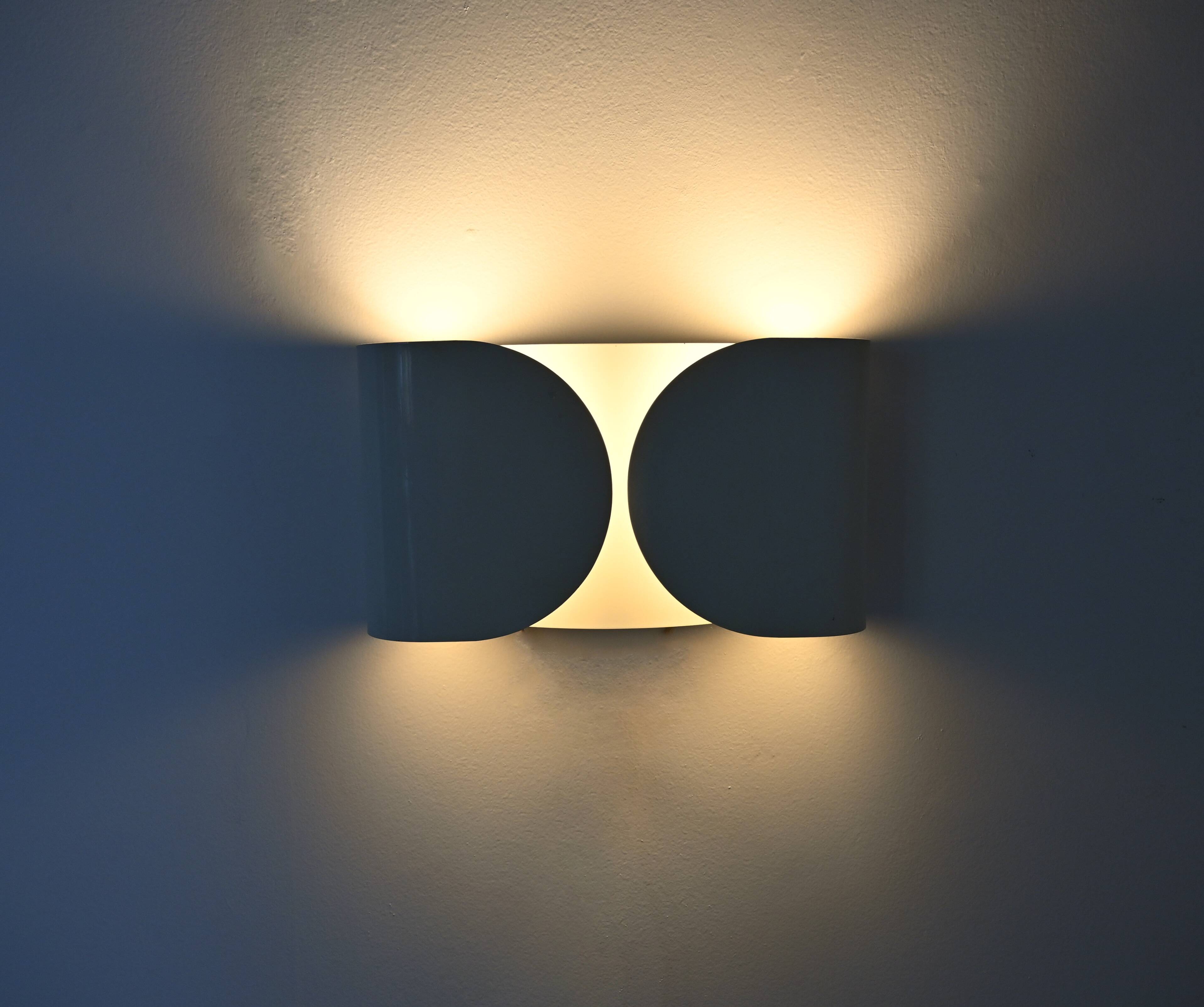 White "Foglio" wall light, by Tobia & Afra Scarpa for Flos, 1960s.