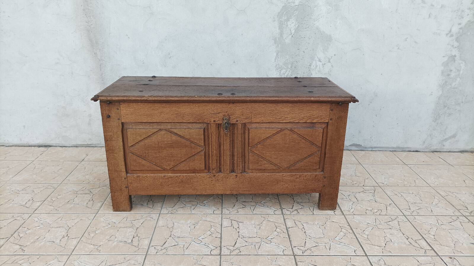 Louis XIII oak chest
