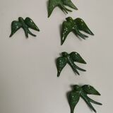 Batch of green swallows in ceramic