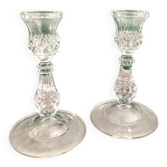 Round base candle holders