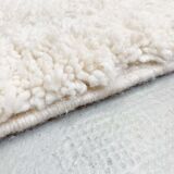 Berber carpet beni ouarain unbleached plain with large diamonds engraved 254x157m