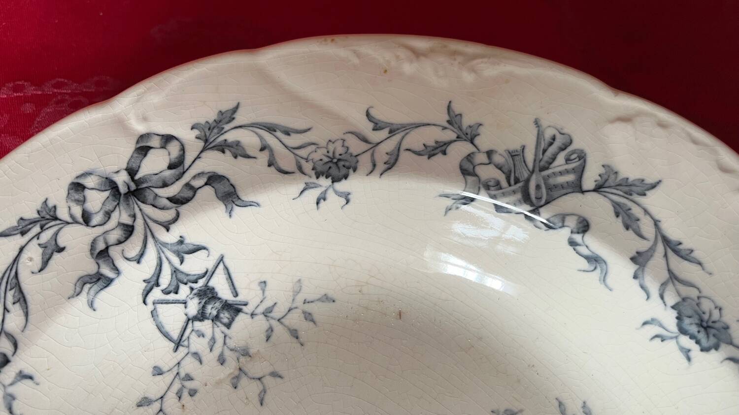 hollow dish WAA and co 19th century