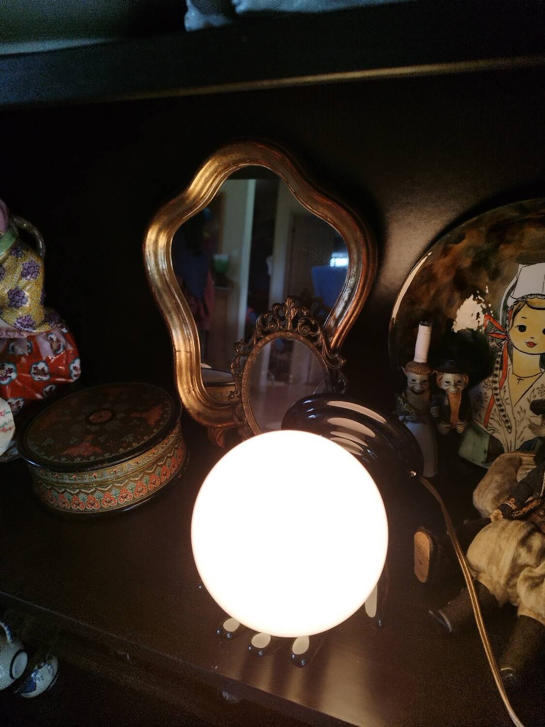 Hand-shaped wall light