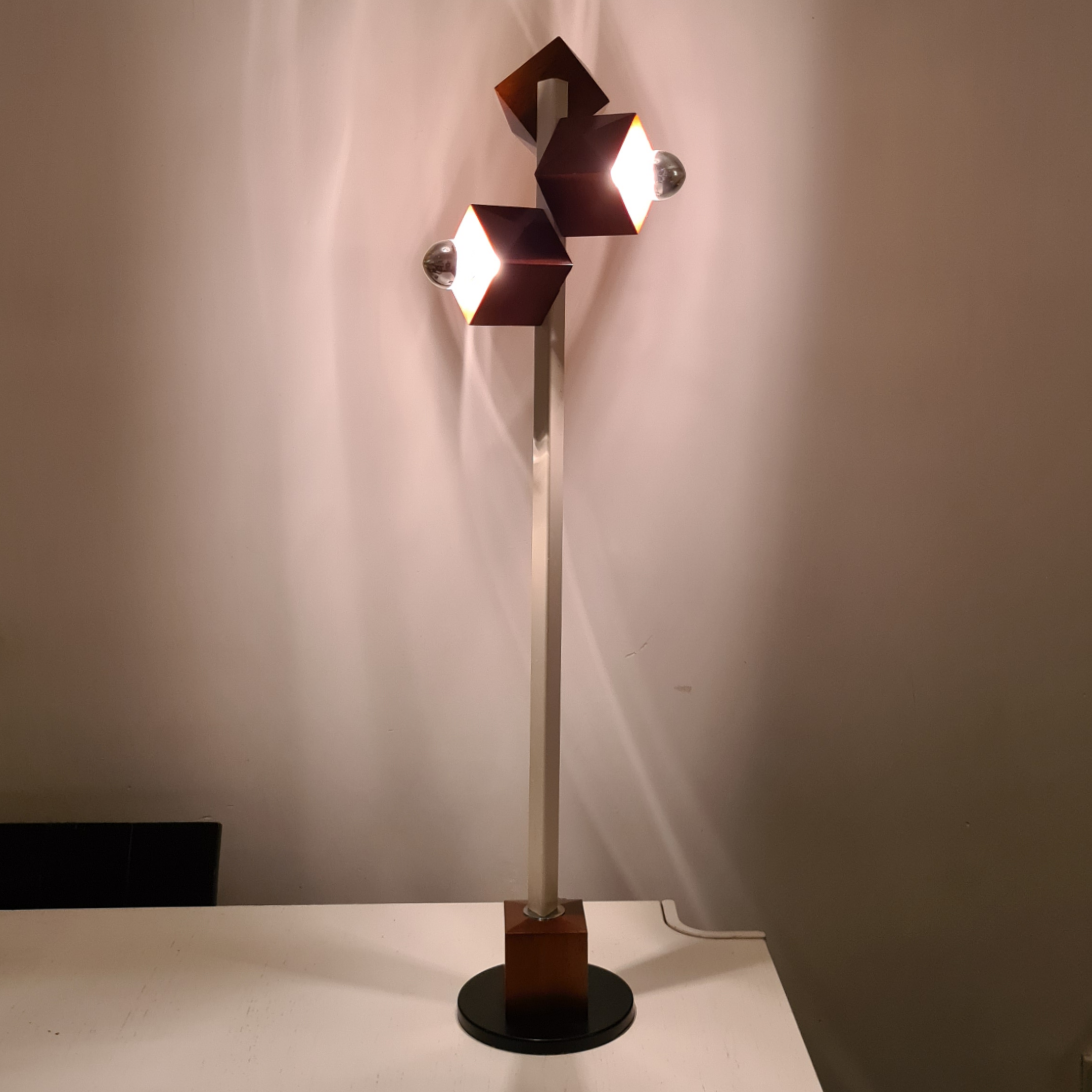 Large modernist cubist table lamp, Italy 1960s