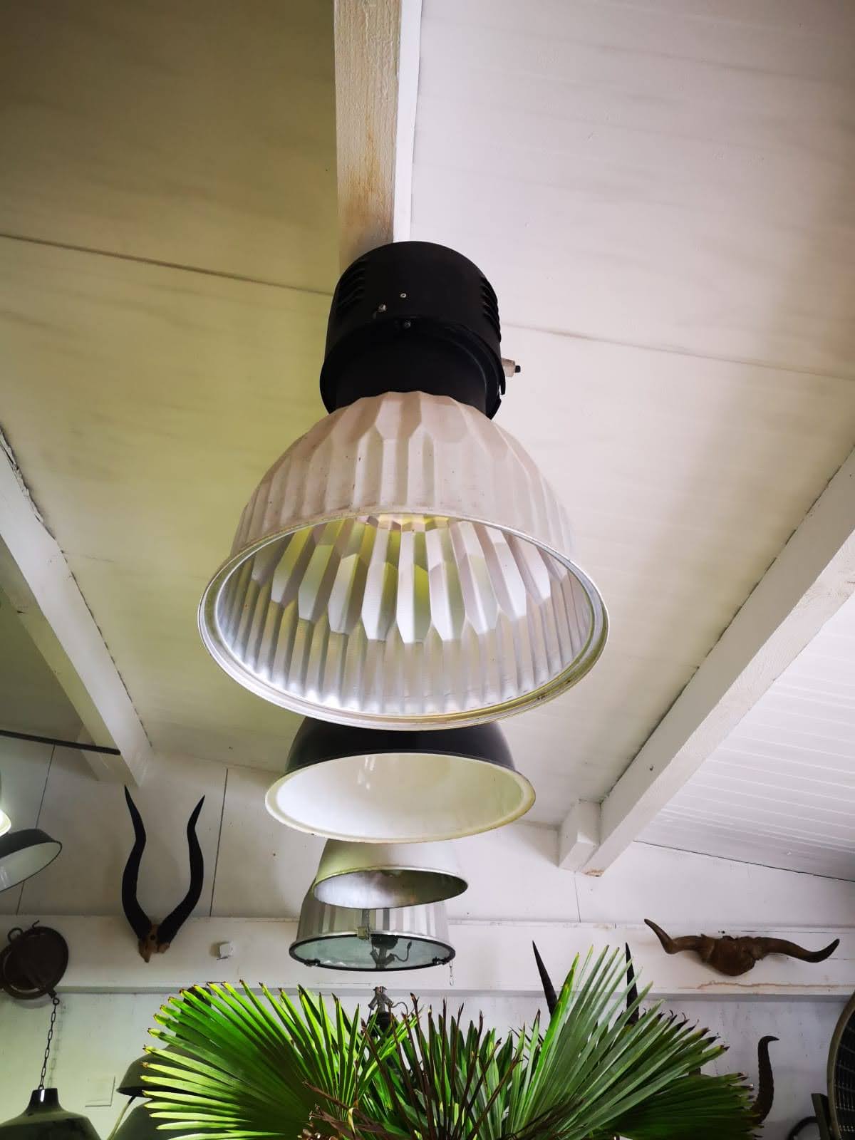 Black and metal industrial hanging lamp