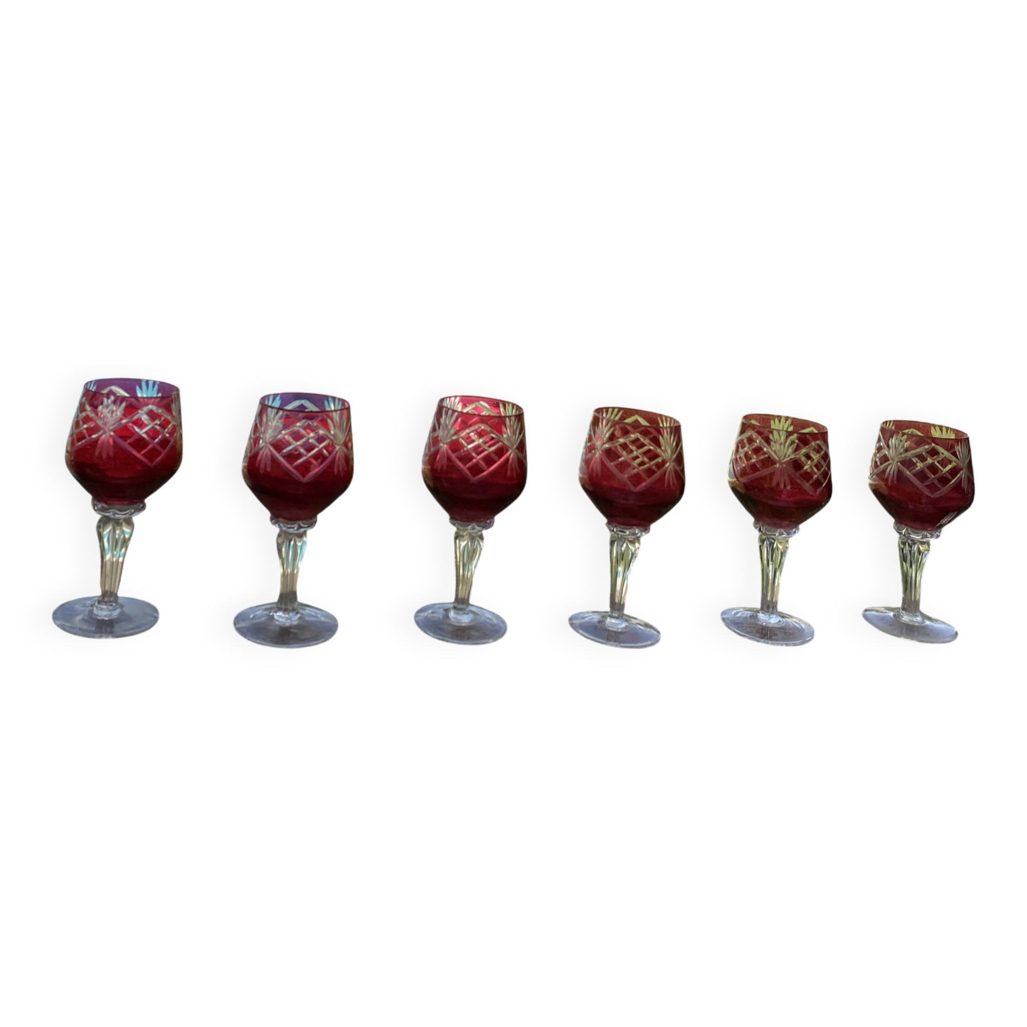 Set of 6 cut crystal wine glasses lined with ruby red (Style Ro)