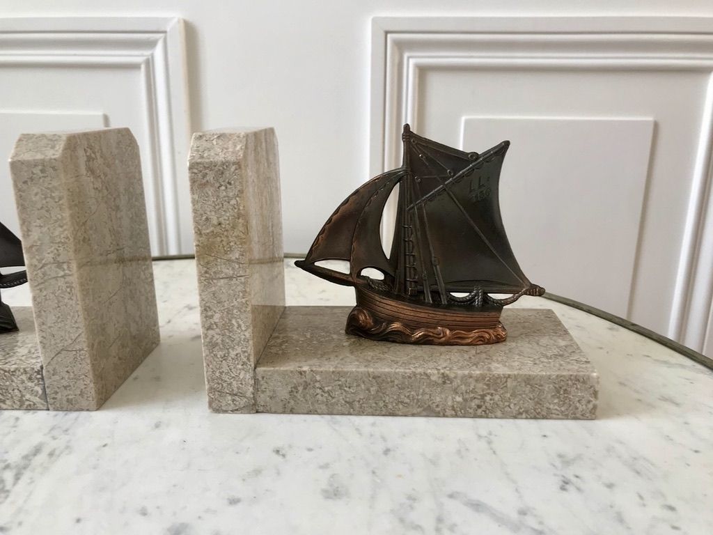Pair of bookends boats in marble and steel 50s