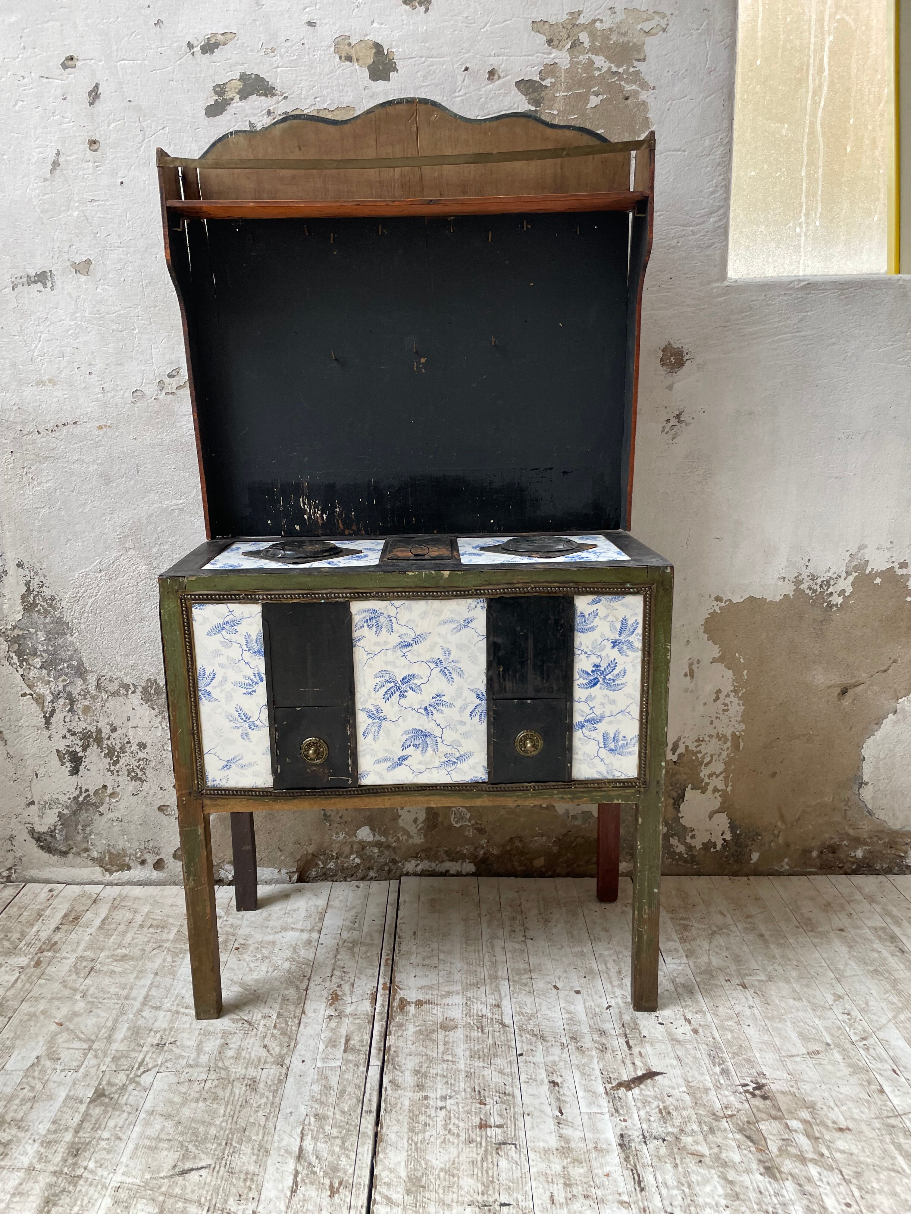 Children's toy stove antique