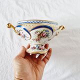 Tasse et soucoupe en porcelaine reproduction de sèvres décorées à la main par m.carpezat pour limoge