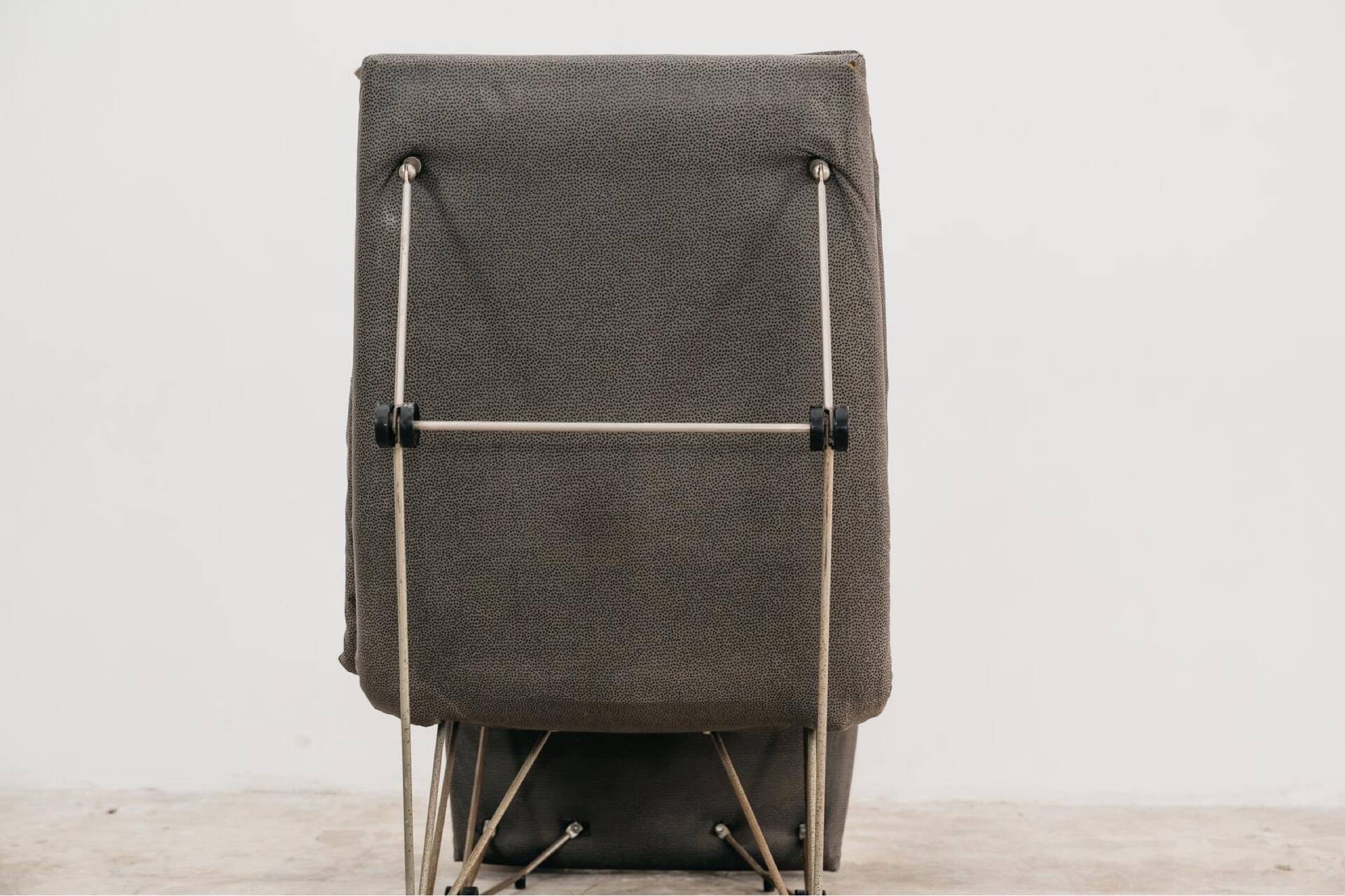 Lounge Chair Poltrona Geometric Design Postmodern Modernariato 1980’s