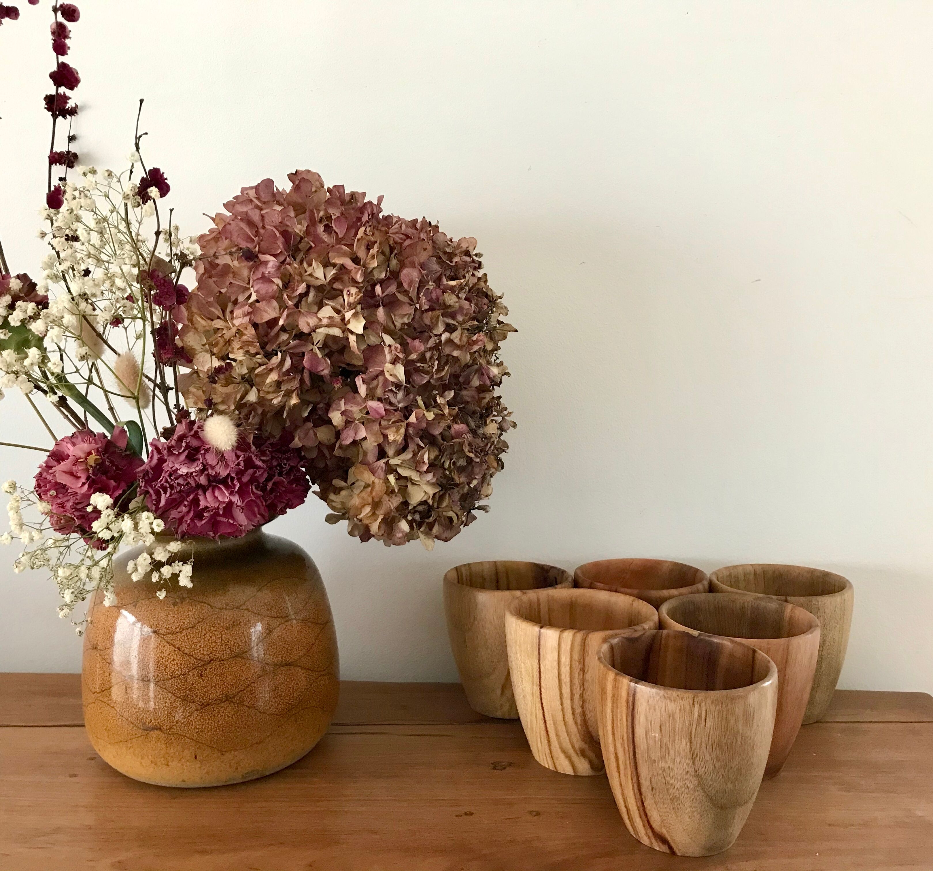 Set of 6 wooden cups