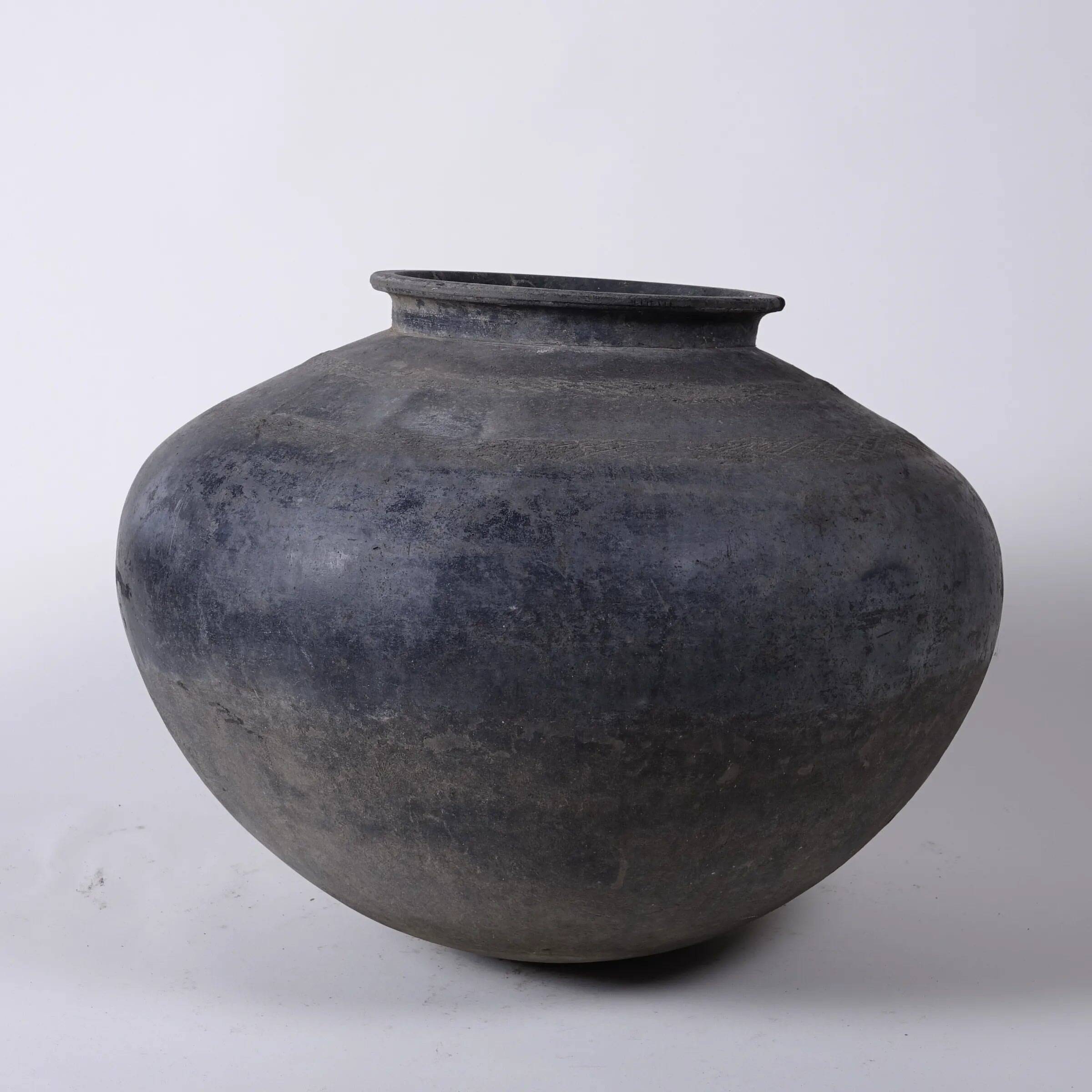 Paani - Indian terracotta jar no. 1
