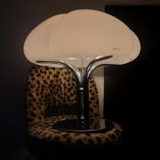 Mushroom lamp "quadrifoglio" in chrome metal by Gea Aulenti, harvey guzzini 1970