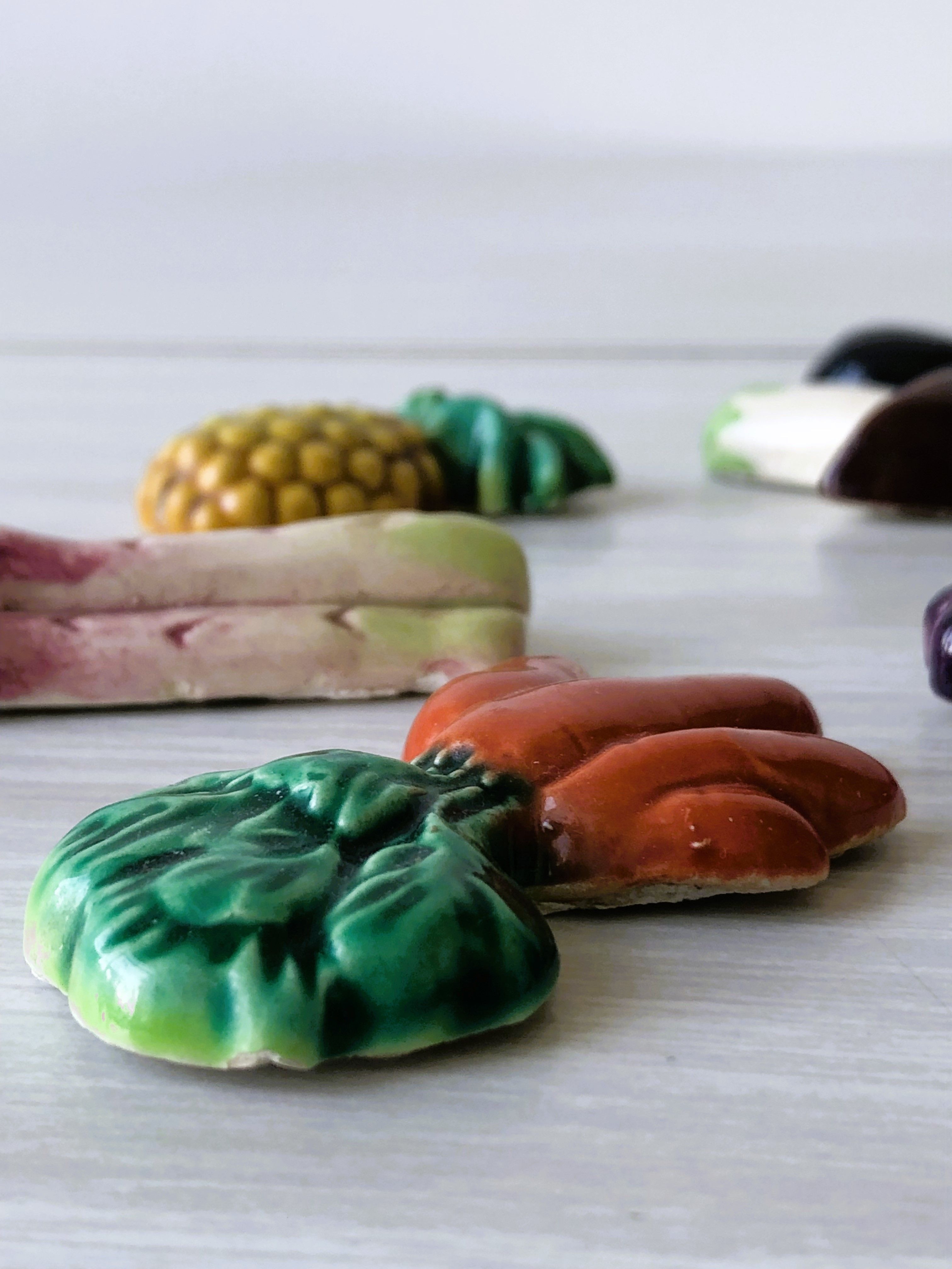 Set of Vallauris fruit and vegetable knife holders