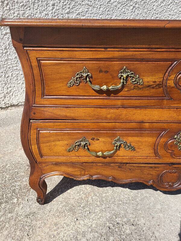 Louis xv tombeau chest of drawers in walnut 2 drawers from the 18th century