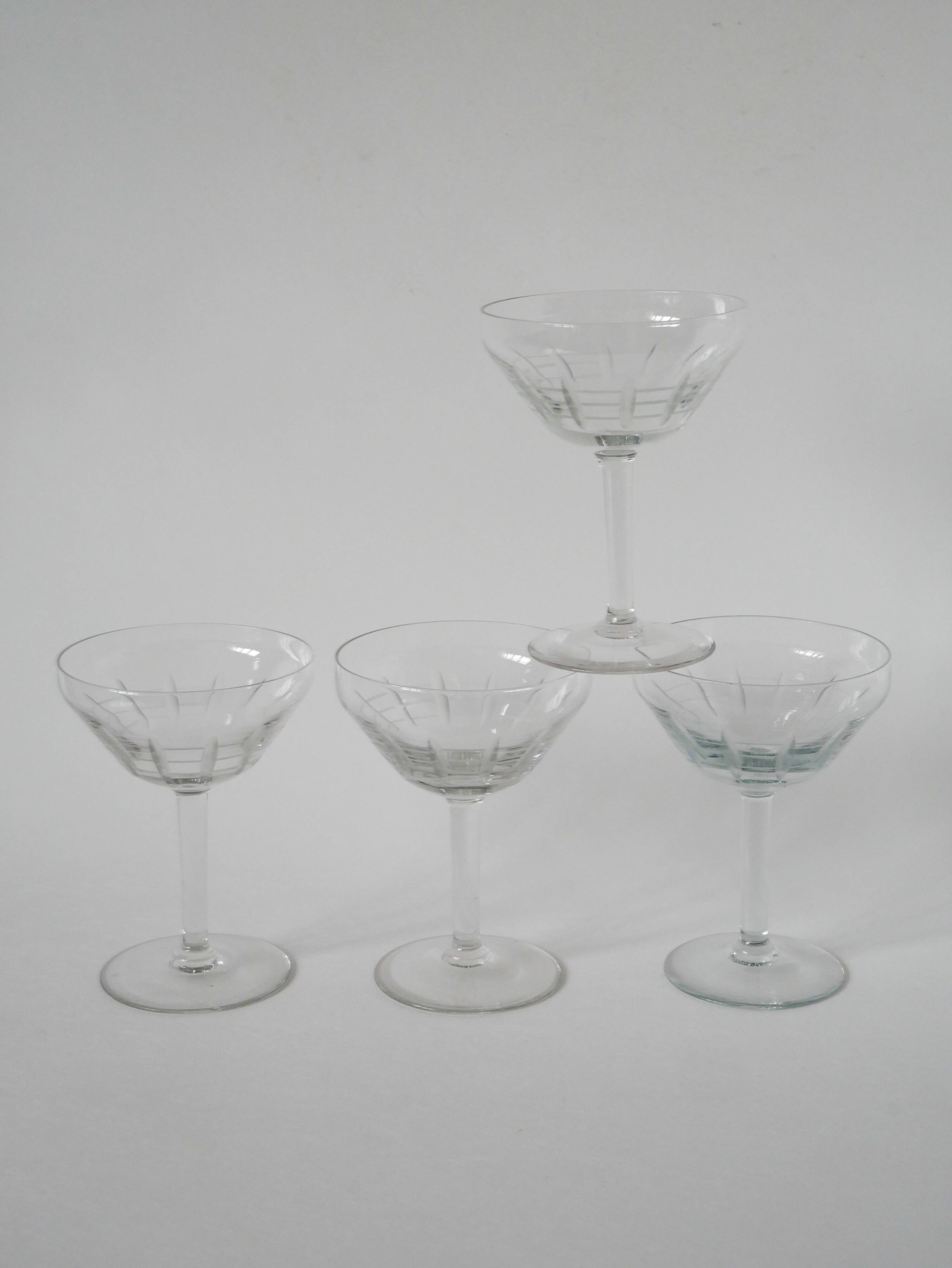 Set of 4 large champagne glasses in engraved crystal, 1930