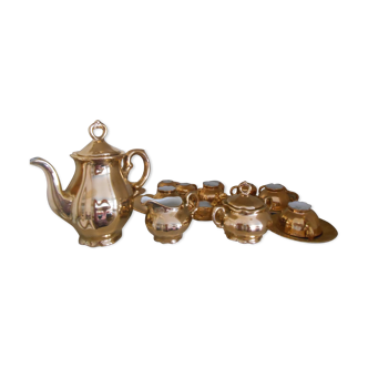 Golden porcelain coffee set