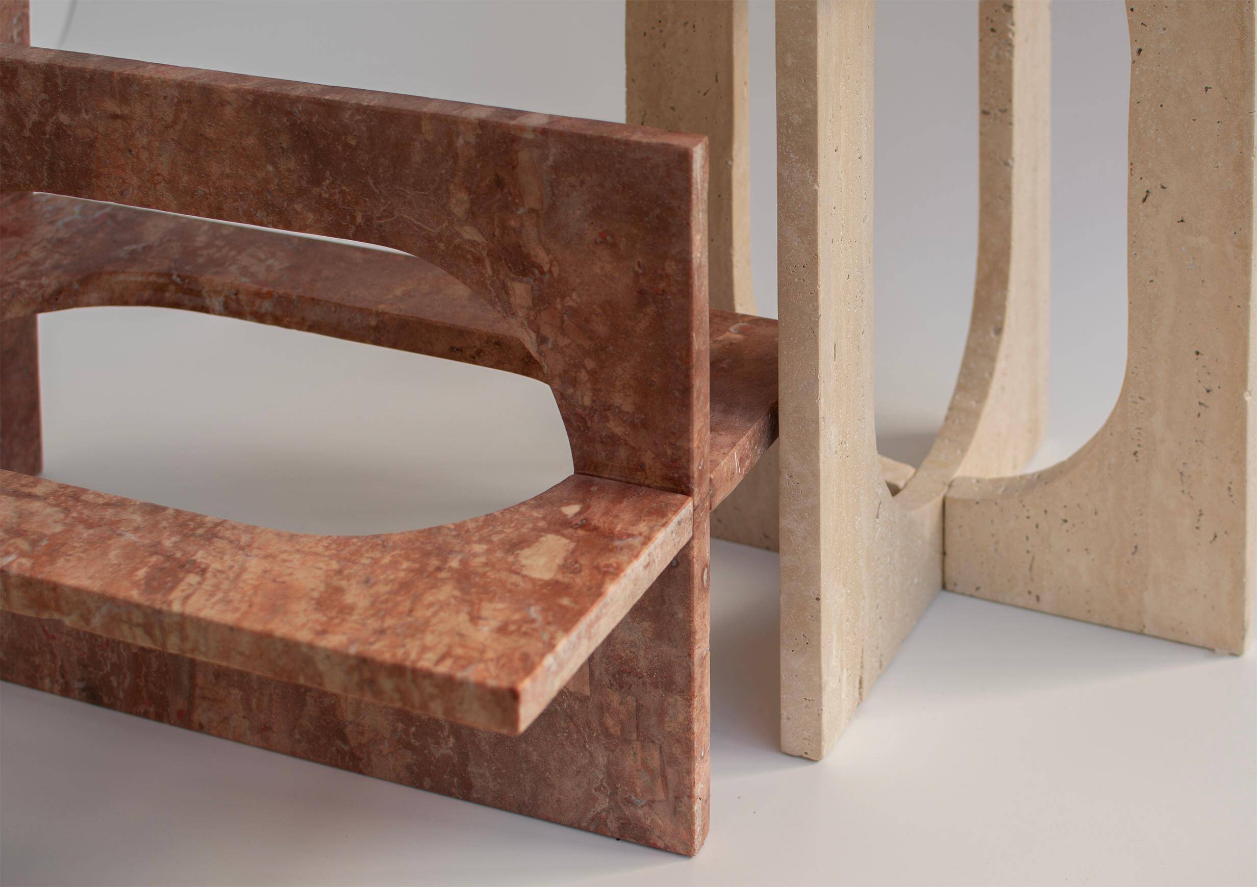 Table d'appoint Bond en travertin rouge