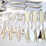 DEETJEN 30-piece modernist cutlery set with scalloped edges