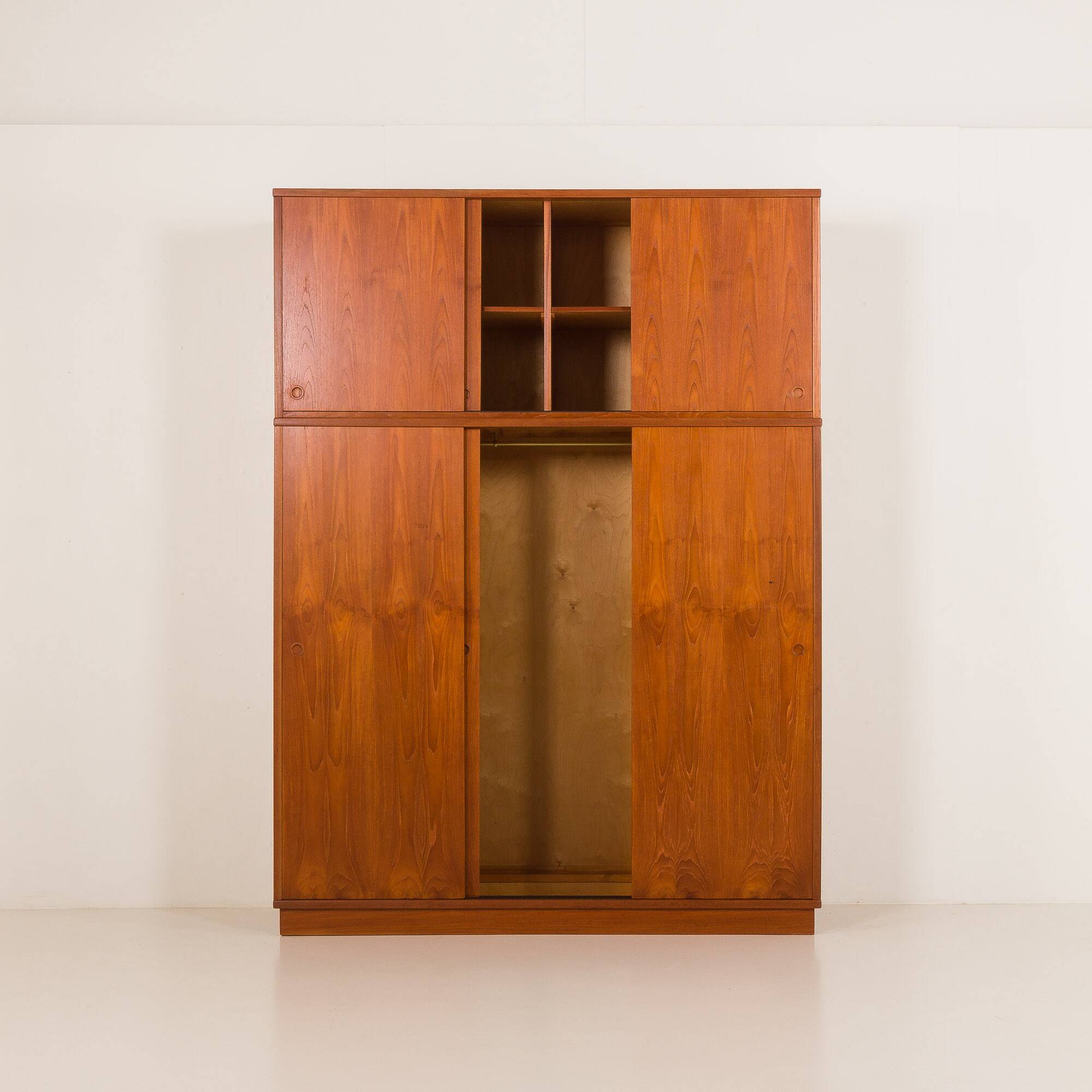 Armoire danoise en teck, années 1970