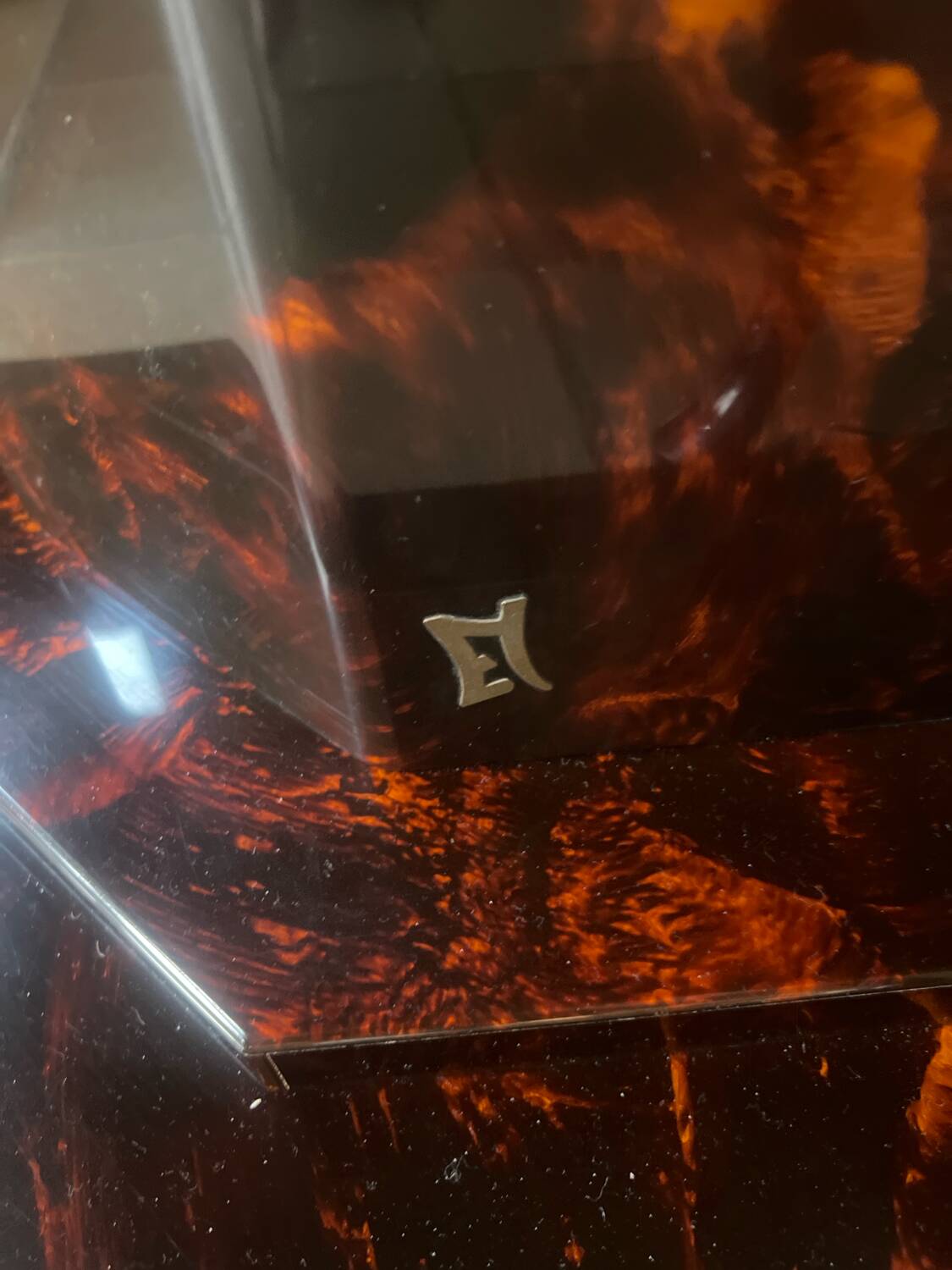 Table signed by Eric Maville and its 4 chairs.