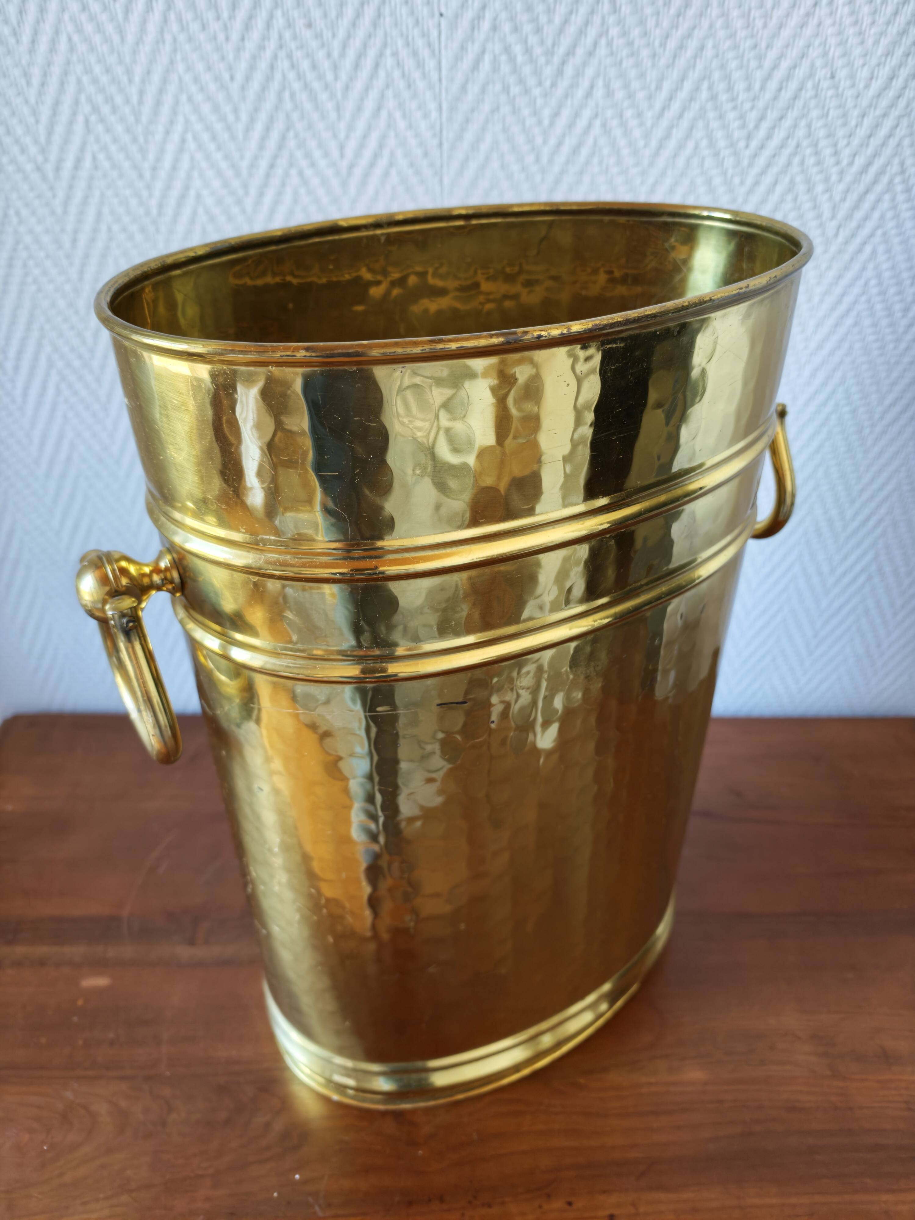 Vintage hammered brass umbrella stand – 1970s-80s