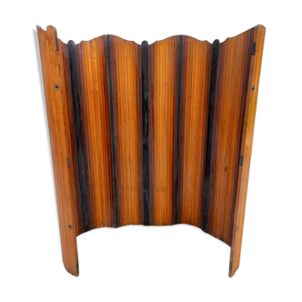 Wooden screen