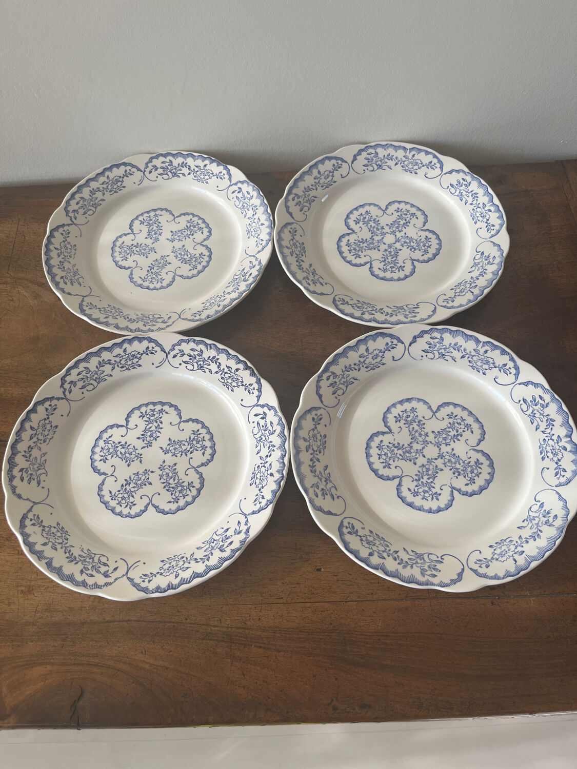 4 old flat plates