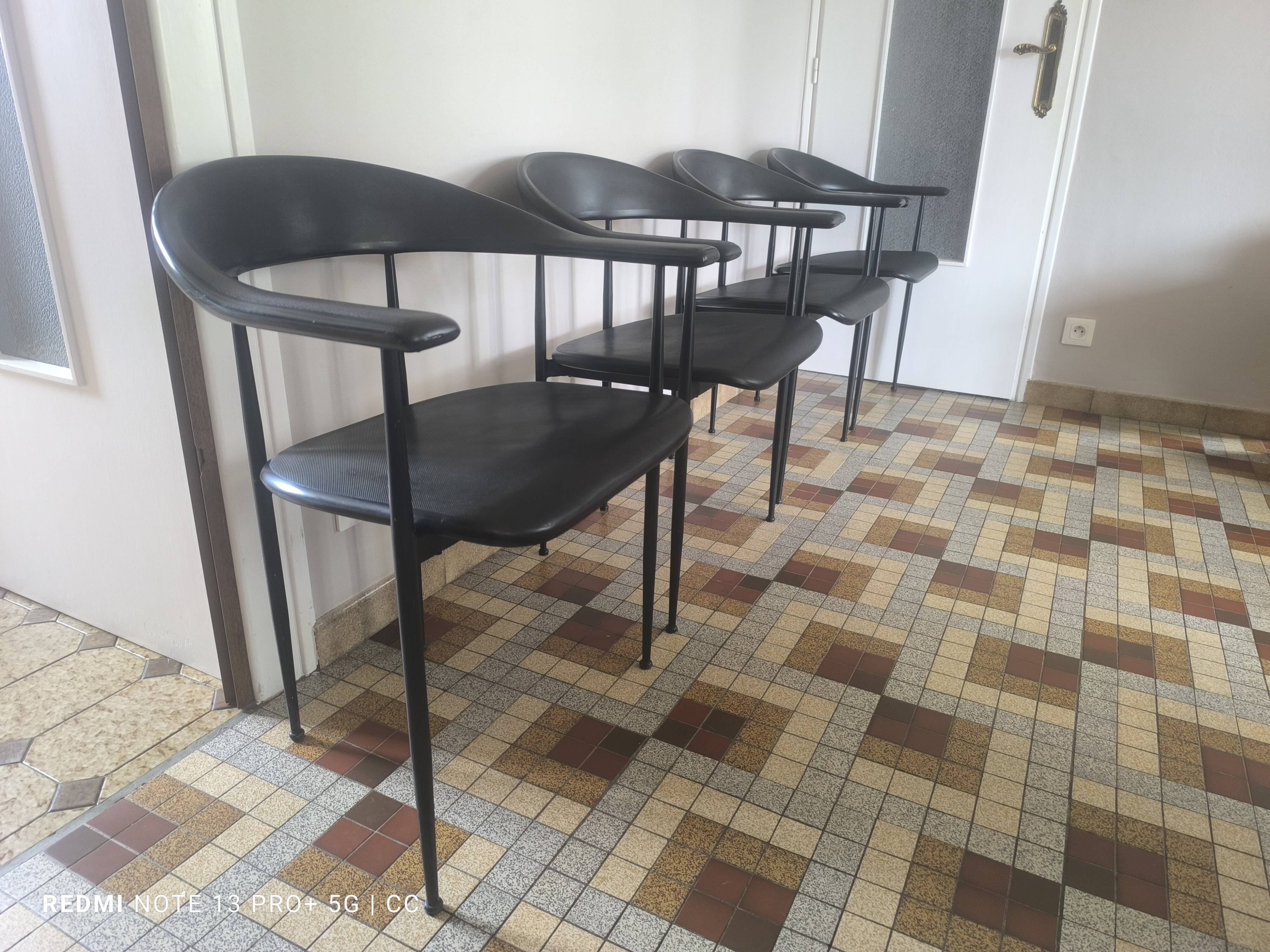 P40 fasem chairs by giancarlo vegni & gianfranco gualtierotti