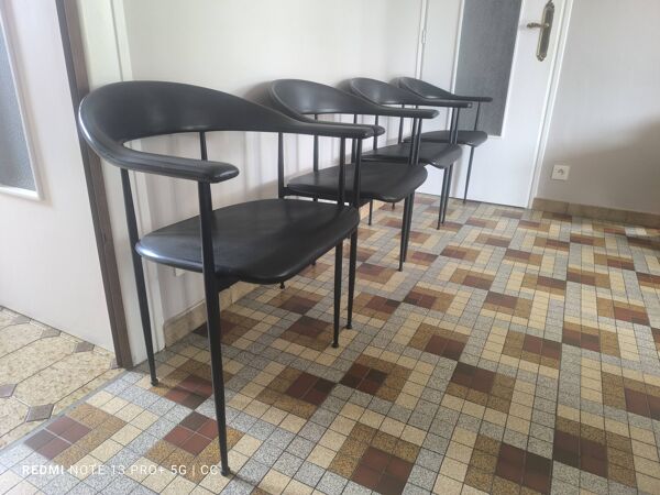 Chaises p40 fasem par  giancarlo vegni & gianfranco gualtierotti