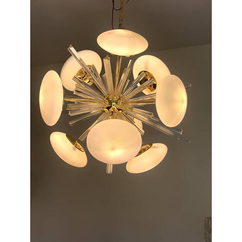 Contemporary Triedro and White Murano Glass Sputnik Gold Chandelier